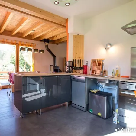 Vakantiehuis Vernines, 4 Pieces, 6 Personnes - Fr-1-630-249 *